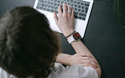 The 20 Essential Phrases You Need for Writing a Professional Email in French